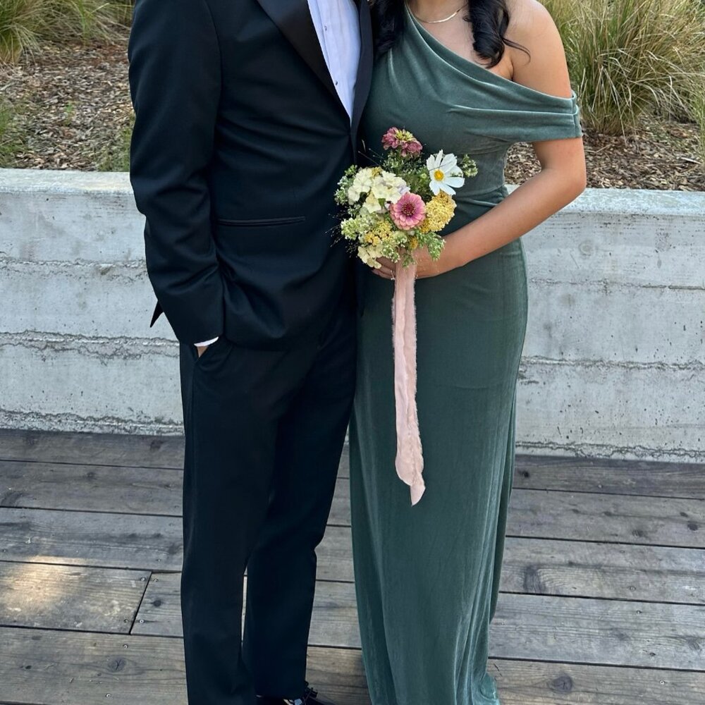Jenny Yoo One-Shoulder Velvet Gown in Deep Green - Picture 5 of 7